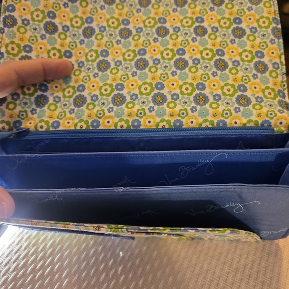 VERA BRADLEY Travel Envelope Passport Wallet Organizer English Meadow Retired - Picture 7 of 8